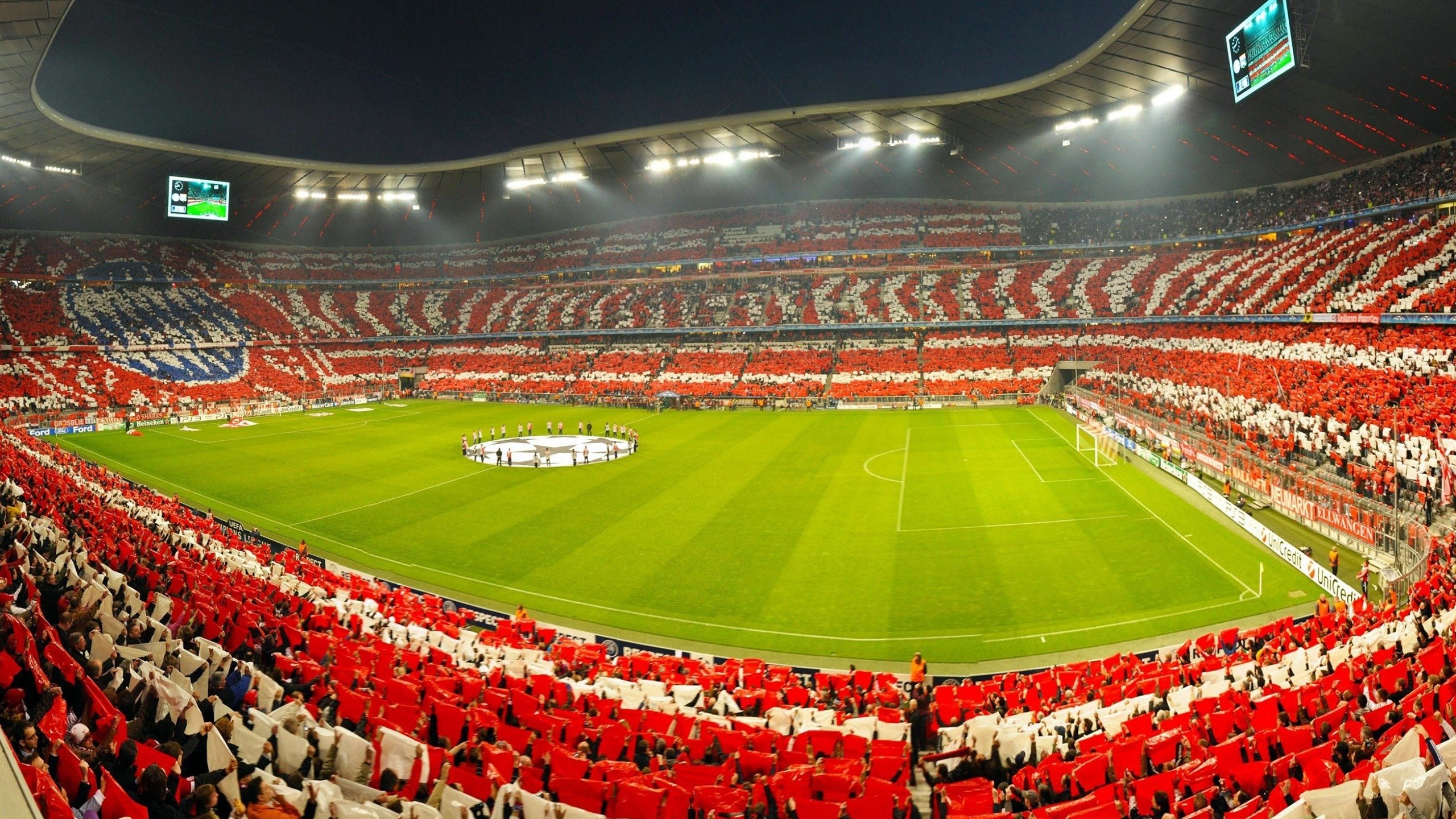 开云网站-艾伦·汉森在利物浦英超夺冠庆典中担任颁奖嘉宾，艾伦vs埃森